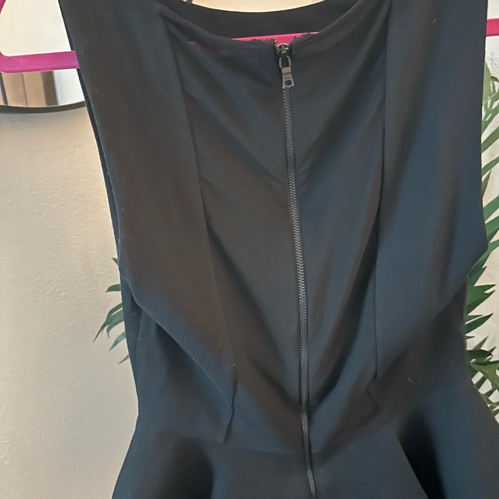 Peplum style top - Picture 4 of 4